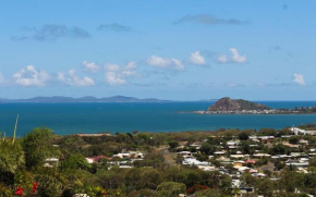 Bella Vista - Spectacular Ocean Views & Continental Breakfast